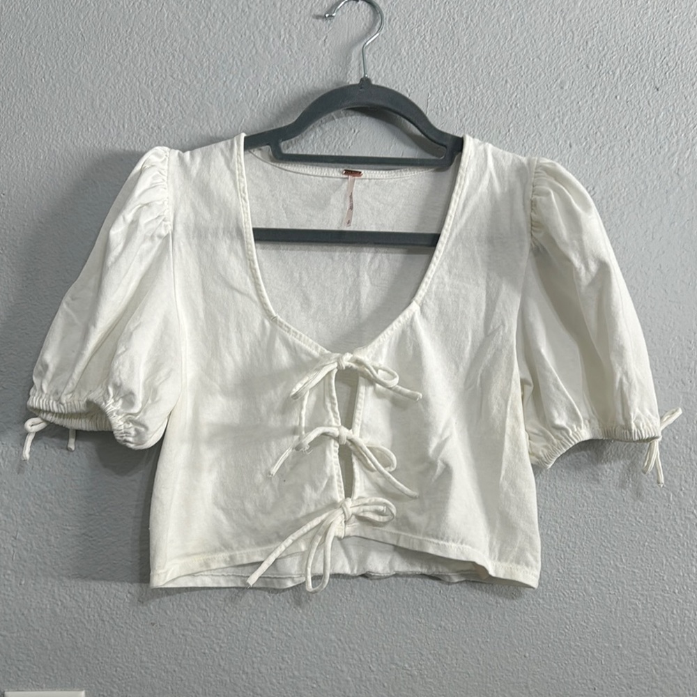 Revolve Free People Cream Puff Sleeve Kitty Tee in Ivory Size S Sold out!